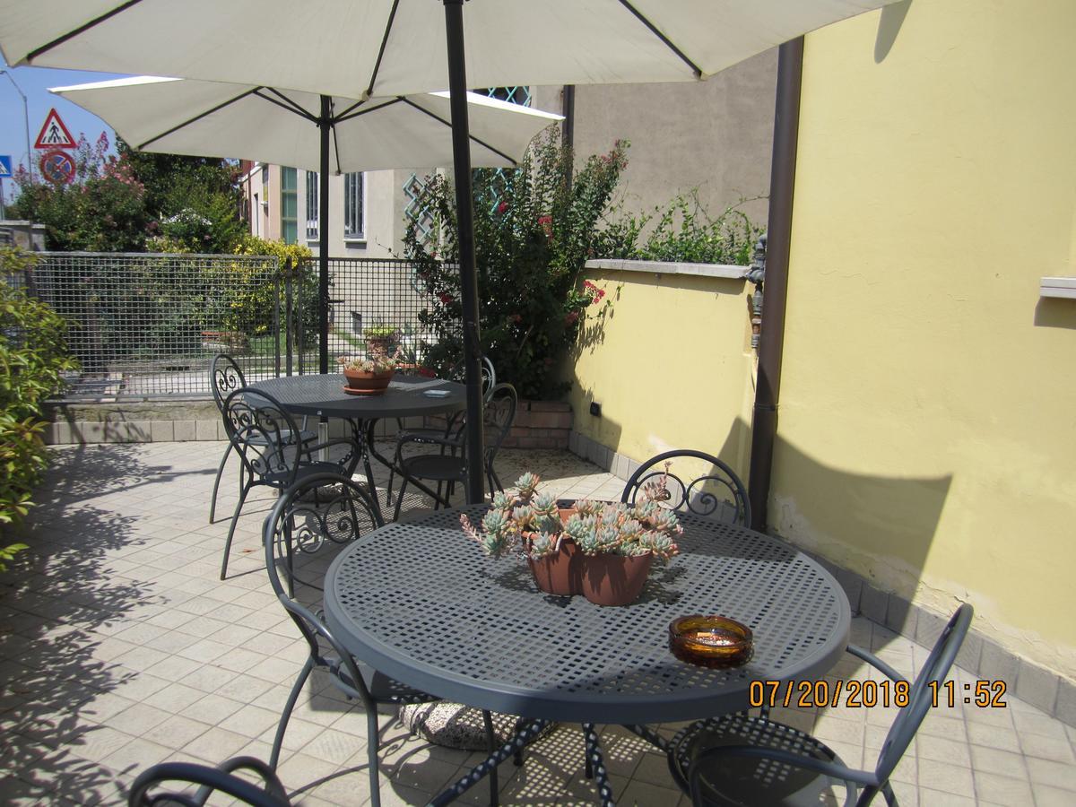 Adelphi Room & Breakfast Ferrara Kültér fotó