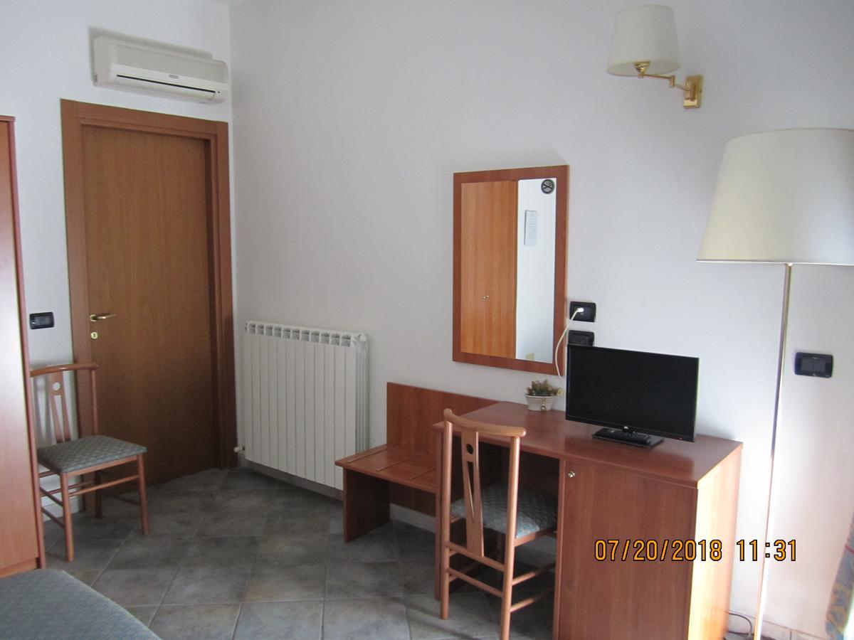 Adelphi Room & Breakfast Ferrara Kültér fotó