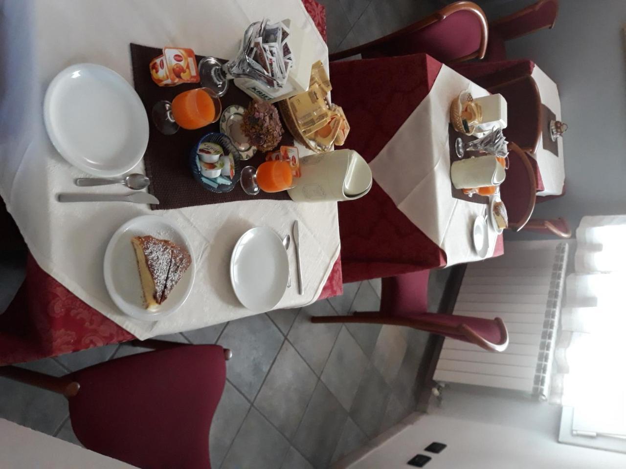 Adelphi Room & Breakfast Ferrara Kültér fotó